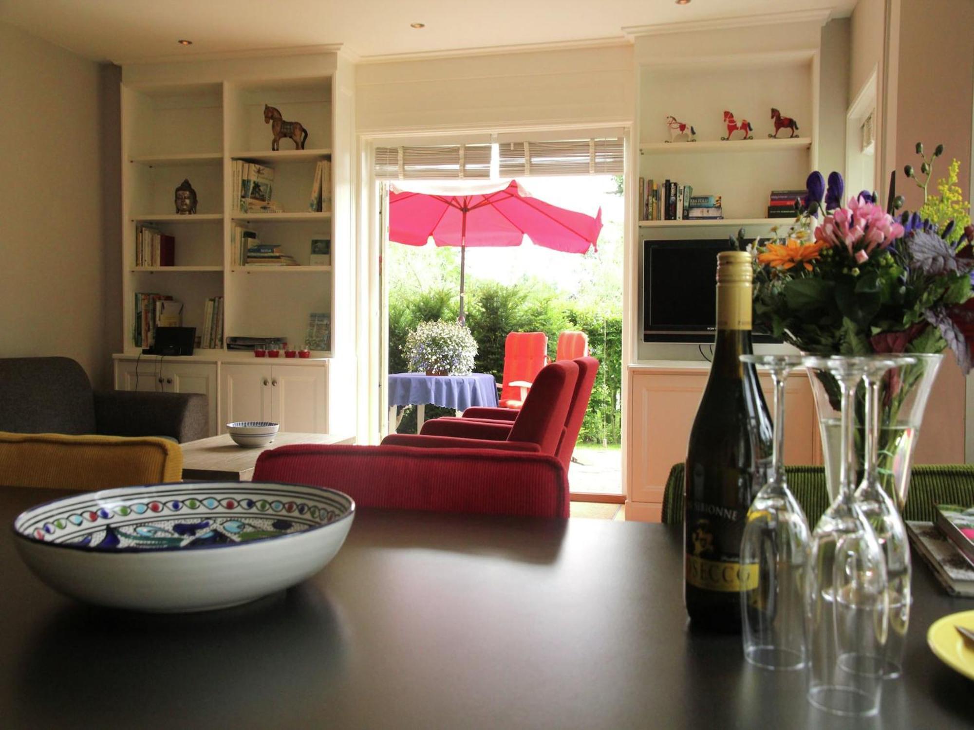 Pleasing Holiday Home In Schoorl With Patio Exterior foto